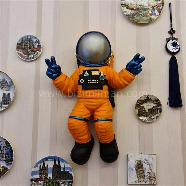 Astronot Biblo Heykel Turuncu