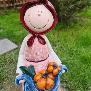 Kabak Tutan Kadın Heykeli