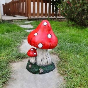 Yavrulu Mantar Heykeli