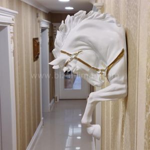Duvar At Heykeli Beyaz