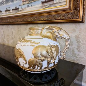 Fil Figürlü Safari Vazo Beyaz Gold